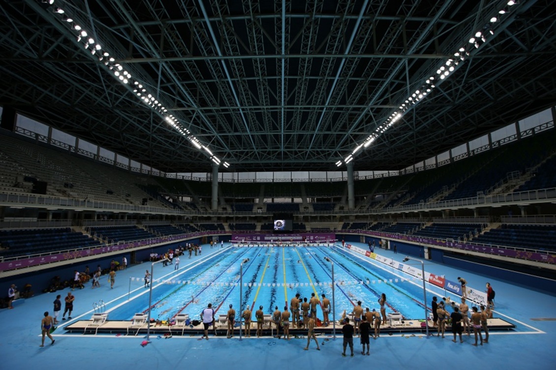Nadadores treinam no Estádio Olímpico de Esportes Aquáticos na véspera do Maria Lenk. Foto: Satiro Sodré/SSPress